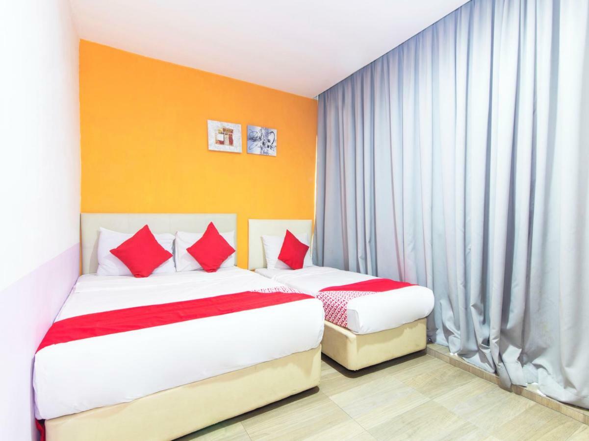 Oyo 419 City Boutique Hotel Bangi Esterno foto