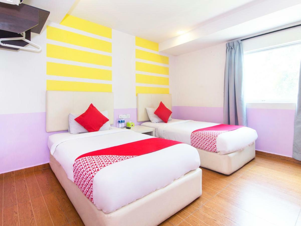 Oyo 419 City Boutique Hotel Bangi Esterno foto