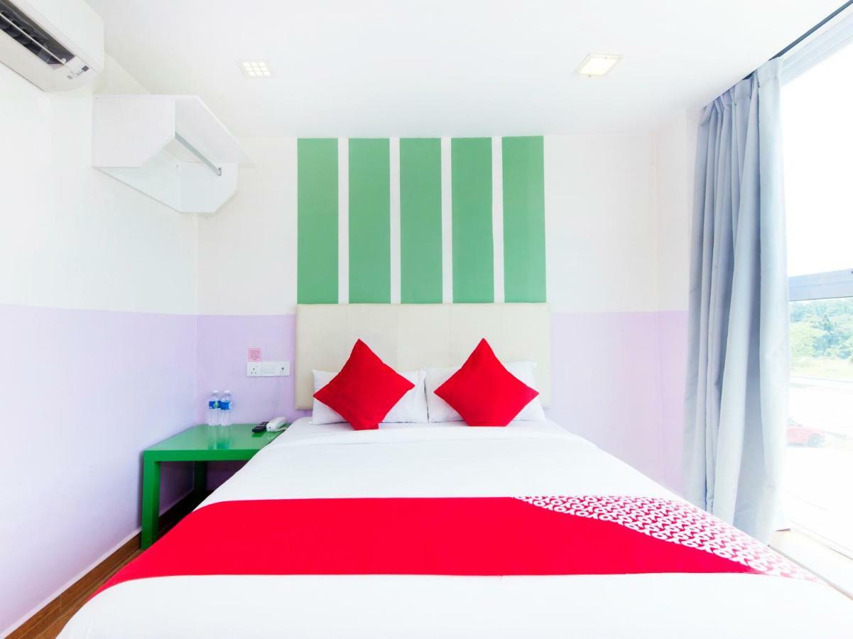 Oyo 419 City Boutique Hotel Bangi Esterno foto