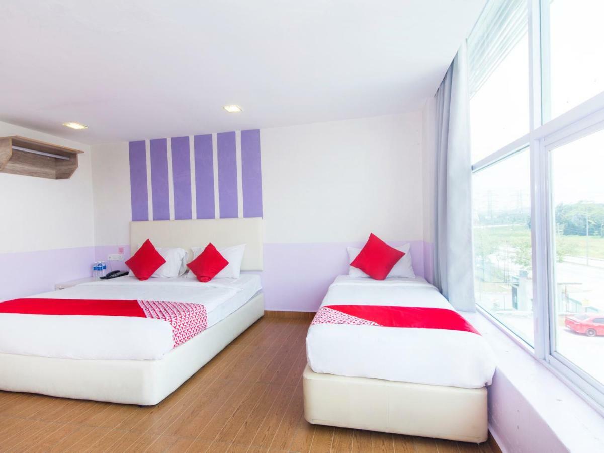 Oyo 419 City Boutique Hotel Bangi Esterno foto