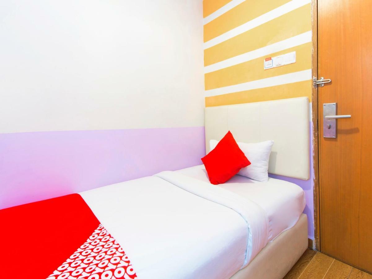 Oyo 419 City Boutique Hotel Bangi Esterno foto